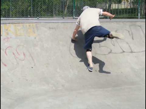 BMX BIKES TRICKS STUNTS CRASHES