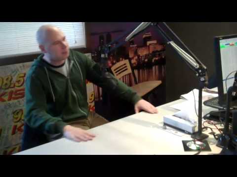 Comedian John Roy stops by the Big Show!!