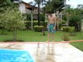 MORTAL NA PISCINA
