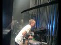 lo que el mismo titulo indica jeje.despues de recordar toda una epoca el ultimo tema mas reciente de coliseum it´s my beat y l fiesta continuaaa!!