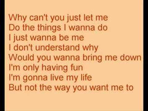 The song rumors, sing by Lindsay Lohan in karaoke