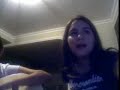 Maria Andrea Cevallos cantando y maria Paula Cevallos tocando se supone despues de muchos intentos y cansadisimas...jaja