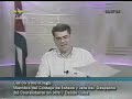 (http://el-acertijo-cretino.blogspot.com/2006/08/fidel-no-esta-muerto-solo-de-parranda.html)
la decisi�n fue anunciada en la noche de este lunes por el jefe del despacho presidencial, carlos valenciaga, a trav�s de la lectura de una proclama firmada de pu�o y letra por fidel castro a las 6:22 de la tarde. las razones para esta decisi�n obedecen a una operaci�n quir�rgica por un problema gastrointestinal que lo mantendr�n de reposo obligado por varias semanas, y como estrategia para enfrentar las acciones emprendidas por el gobierno de bush contra la isla.
