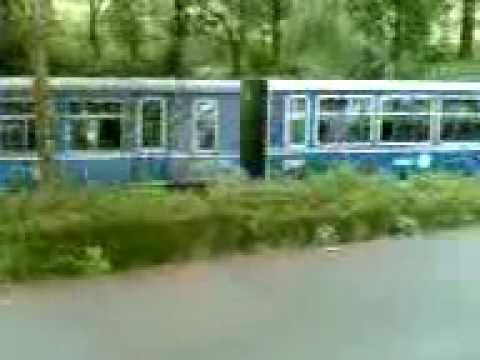 how to reach darjeeling from kolkata by train