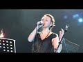 28 февраля, 2008. Супруга Мурата Наташа Бойко исполняет песню Мурата 