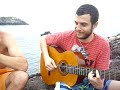 Esto fue un dia que quedamos a dormir en la playa de salinas. Nada mas levantarnos y cazar unos cuantos bufalos... (o de tirarnos unas bufas???), a Borjete y Ojete, se le ocurrio hacer esta paranolla, que llevamos a lo mas alto de la playa; LA ROCA!!!