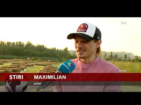 Maximilian a ridicat zeci de oameni în picioare cu piesele lui