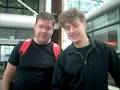 the hives en chile, saludo de parete de nicholaus arson