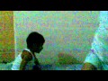 juego de niños, patada a un niño, golpes, caídas, funny, peleas.