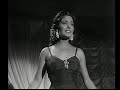 aqui carmen sevilla, esta guuapisima y jovencita y canta muy bien