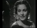 aqui carmen sevilla, esta guuapisima y jovencita y canta muy bien