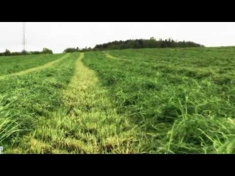 schnitt - Werde Fan auf FACEBOOK: http://www.facebook.com/diecoburgeragrartechnik Endlich ist es so weit... die ersten Wiesen sind gemäht :) In diesem Video ist der ne...