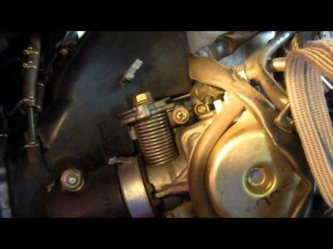 how to drain a carburetor