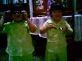 gemelas en accion! gemelas en accion!
