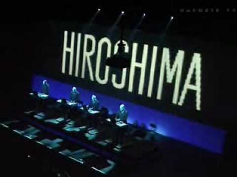 Kraftwerk "Radioactivity" Tilburg ...