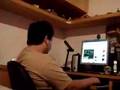 Pinguim vendo video assustador..=)