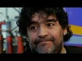 Manu chao le canta a maradona. (by kusturica)