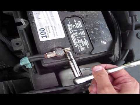 How to replace battery on Acura TL 2003 Type S