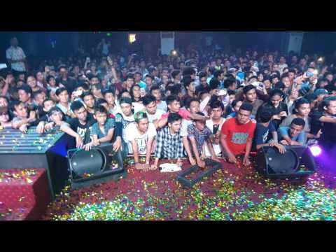 DJ Una Teebox Padang