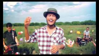 ฮู้ ฮู - สิงโต นำโชค