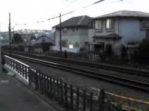 ８０００系