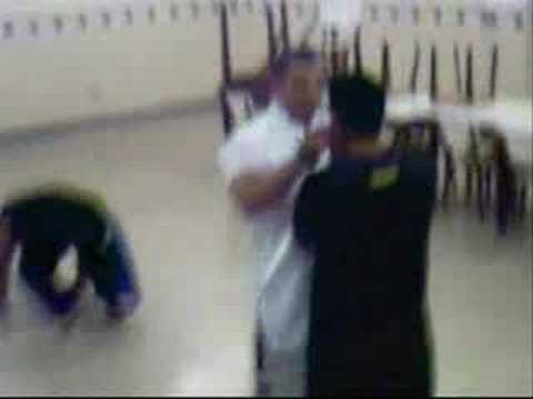Combate academia pai hao chuan See video