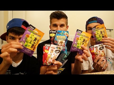 PLANTS VS ZOMBIES!! (Hilarious Blind Box Unboxing!!)