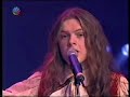 ...in this final part we see all the stars from this concert singing 