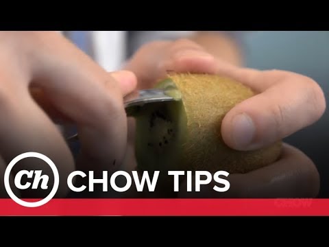 how to skin a kiwi
