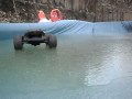 truggy nella piscina ghiacciata