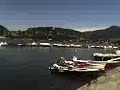 in riva al lago di Como