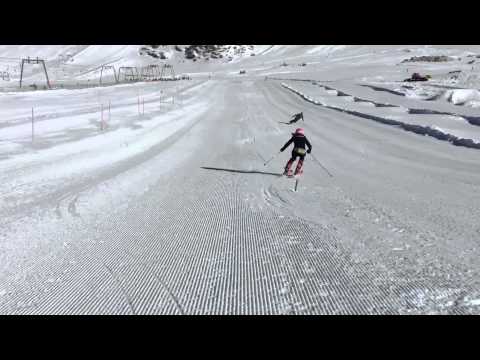 Спуск на лыжах в Хинтертукс