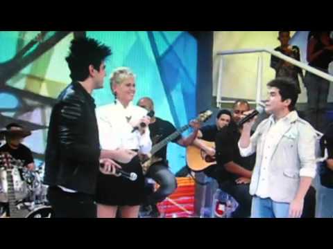 Tv Xuxa - Gabriel Gava e Daniel Cantam Juntos - O Daniel Tira Uma Onda Com Cantor (Rede globo)