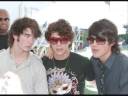 videos de a nick jonas love story-a little bit longer chp13