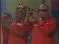pachito alonso y sus kini kini, video courtesy by muchoswing.com
visit our blog http://planettimba.blogspot.com/