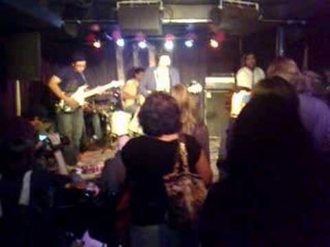 Bamboo Shoots performing Hey Girl at Rehab