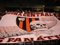 OS FANATICOS... Muita doidera!