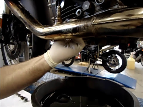 how to change oil in bmw 1200 gs