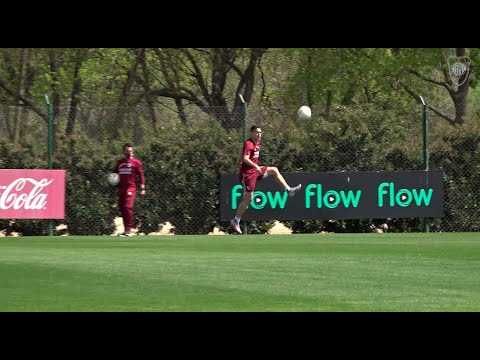 ¡Directo al pie!  [Pase largo y control de pelota en el entrenamiento de River]