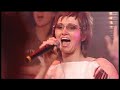 Doda szaleje przy muzyce R&B:) Doda szaleje przy muzyce R&B:)