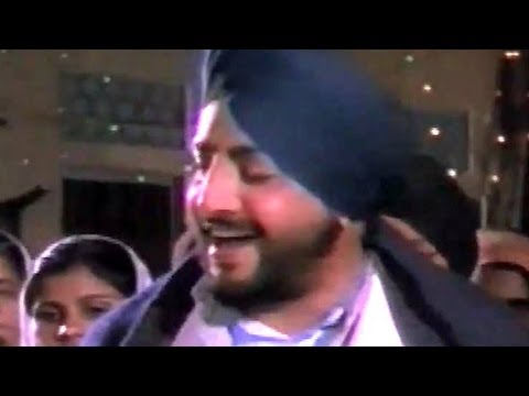 Main Sobha Sun Ke Aaya - Gurdas Mann, Ucha Dar Babe Nanak Da Song