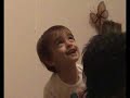 Dani jugando en la cama!!!
