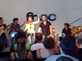 la madre del topo en el fnac  acústico 
