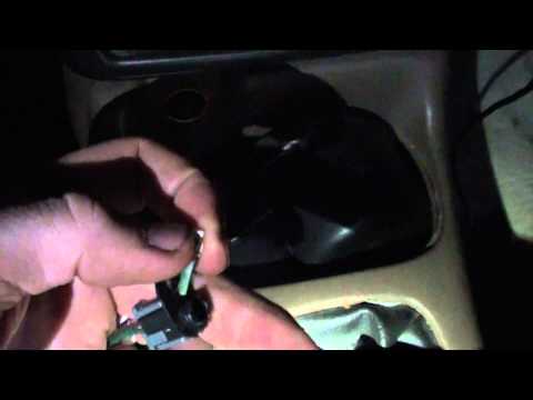 Saturn SL2 Cup Holder LED Bulb Install