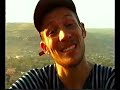 vid�o retra�ant les d�buts prometeurs du musicien humaniste toma sidib�. 
film� en 2002 � bamako au mali