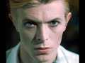 Bekijk muziek clip van David Bowie met Ziggy Stardust (2002 Digital Remaster)
