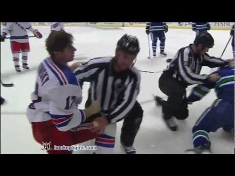 Brandon Dubinsky vs Kevin Bieksa Oct 18, 2011 - YouTube Brandon Dubinsky vs Kevin Bieksa Oct 18, 2011 - YouTube