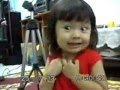 Menininha cantando