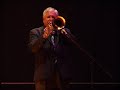 2008 rimini jazz & swing
lino patruno & the american all stars

dan barrett (trombone)
mark shane (piano)
guido giacomini (bass)
ed metz jr. (drums)

rimini (italy) june 11, 2008

http://www.linopatruno.it
http://www.cambiamusica.it
http://www.michaelsupnick.com