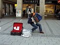 Munchen-Accordianist